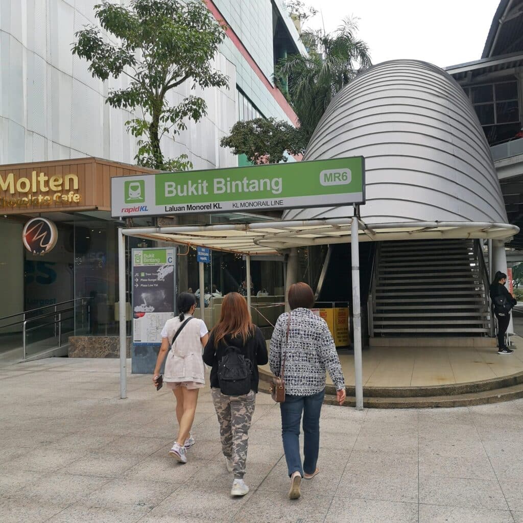 สถานีบูกิตบินตัง รถไฟฟ้า Monorail ใกล้ โรงแรม Hotel Royal Kuala Lumpur