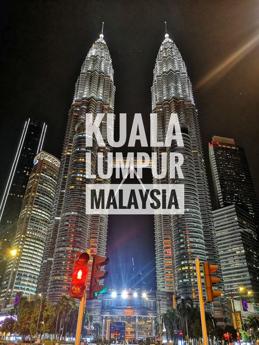 Petronas Twin Towers Kuala Lumpur Malaysia  มาเลเซีย