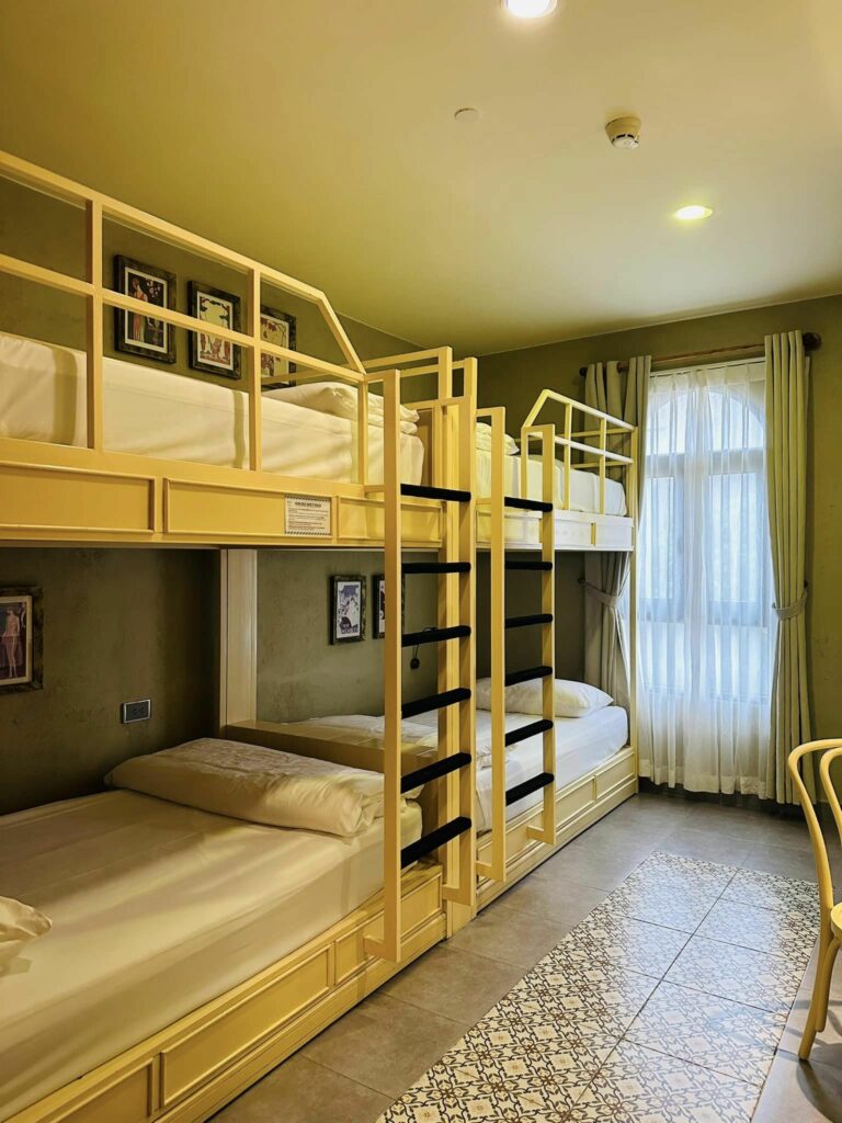 ห้องพักแบบ Family room ที่ HOTEL DE BORDEAUX 